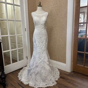 Stella York White Lace High Sweetheart Neckline Chapel Train Wedding Dress